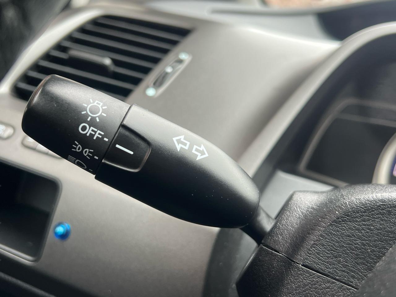 Honda Civic LX-S Sedan 5-Speed AT 2010