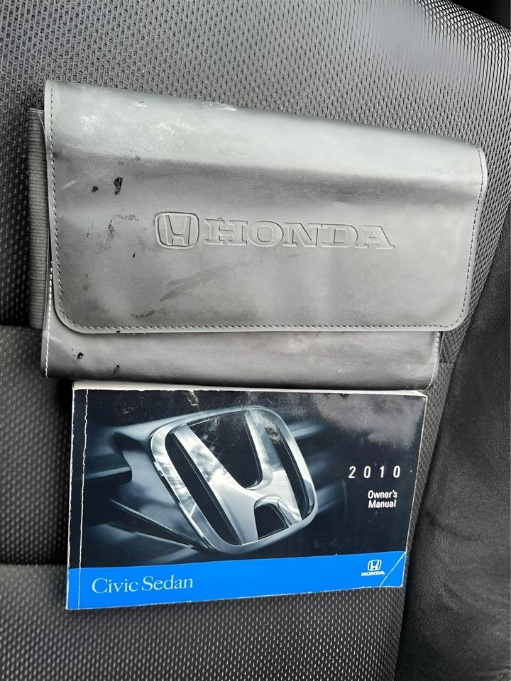 Honda Civic LX-S Sedan 5-Speed AT 2010