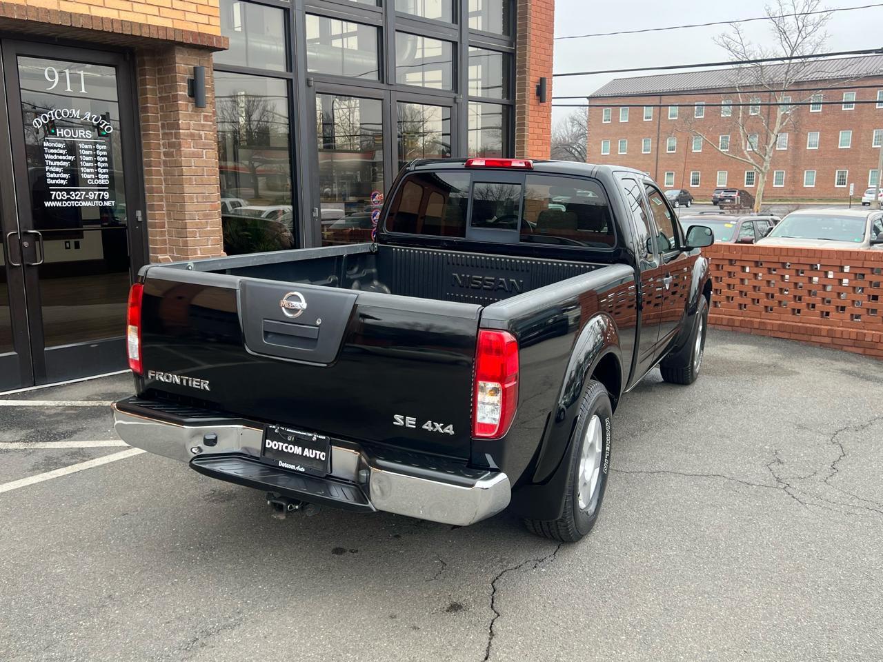 Nissan Frontier LE King Cab 4WD 2008