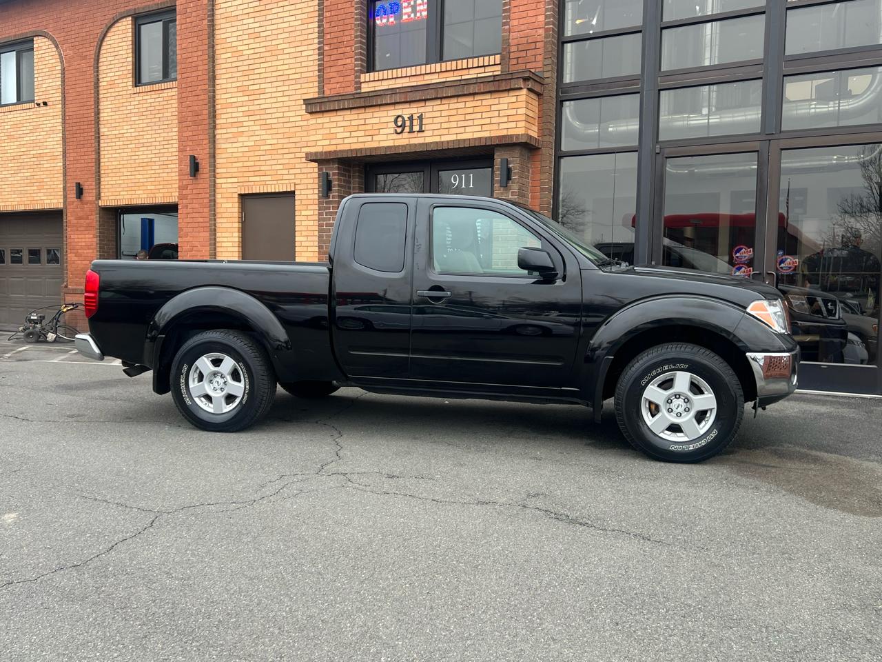 Nissan Frontier LE King Cab 4WD 2008