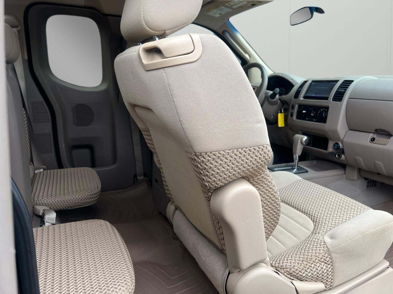 Nissan Frontier LE King Cab 4WD 2008