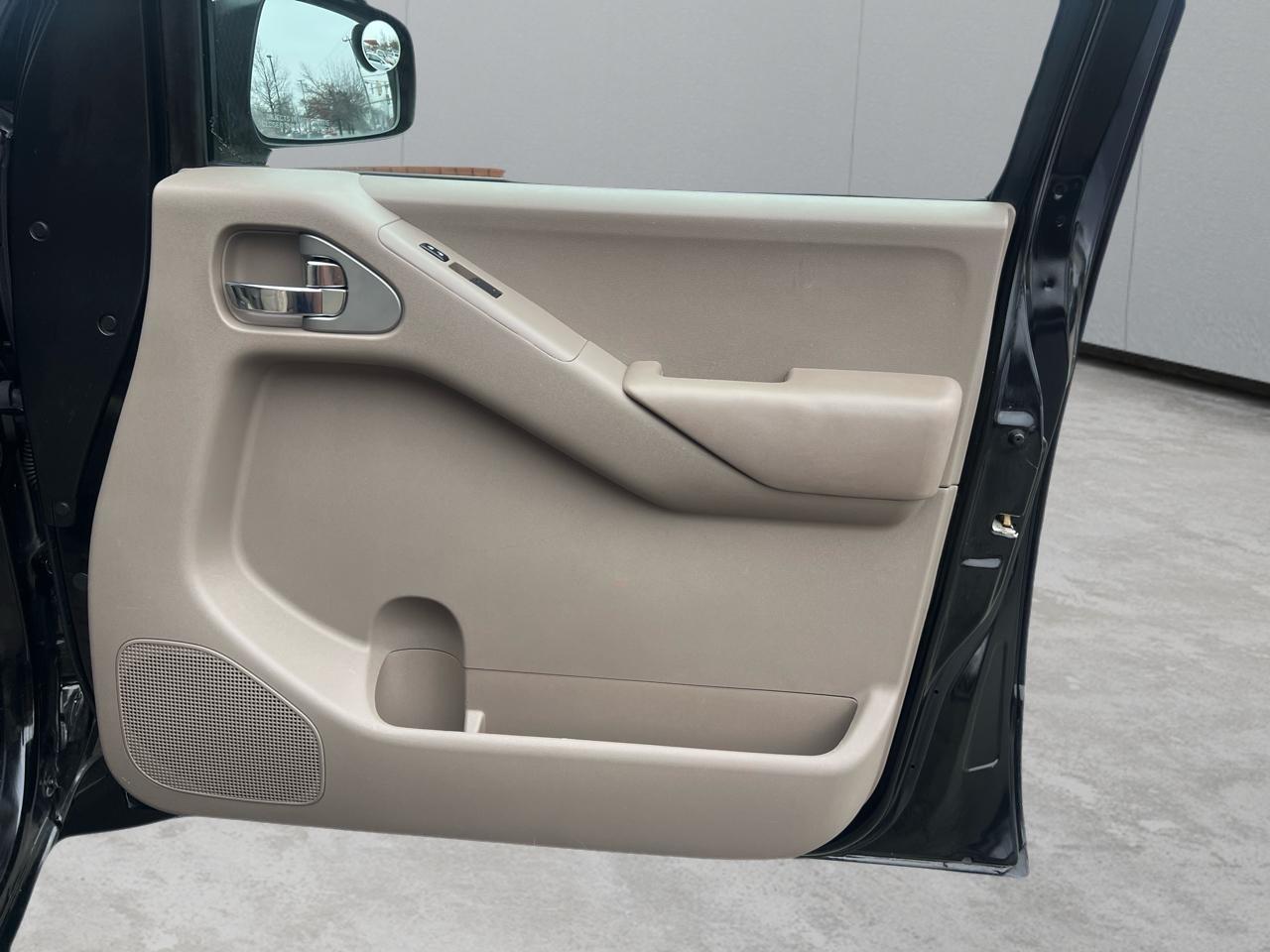 Nissan Frontier LE King Cab 4WD 2008