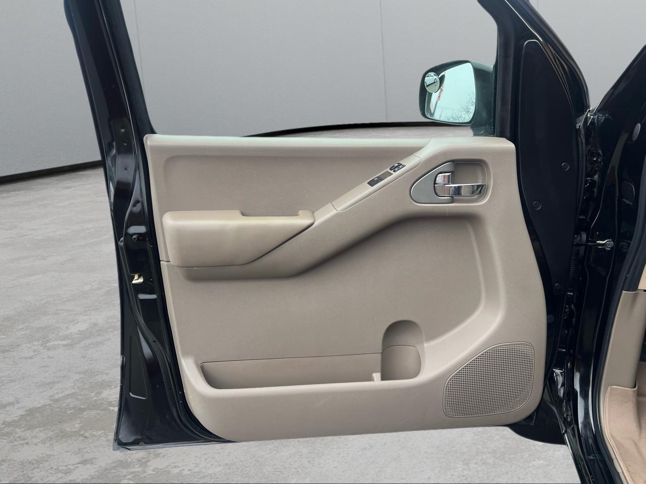 Nissan Frontier LE King Cab 4WD 2008