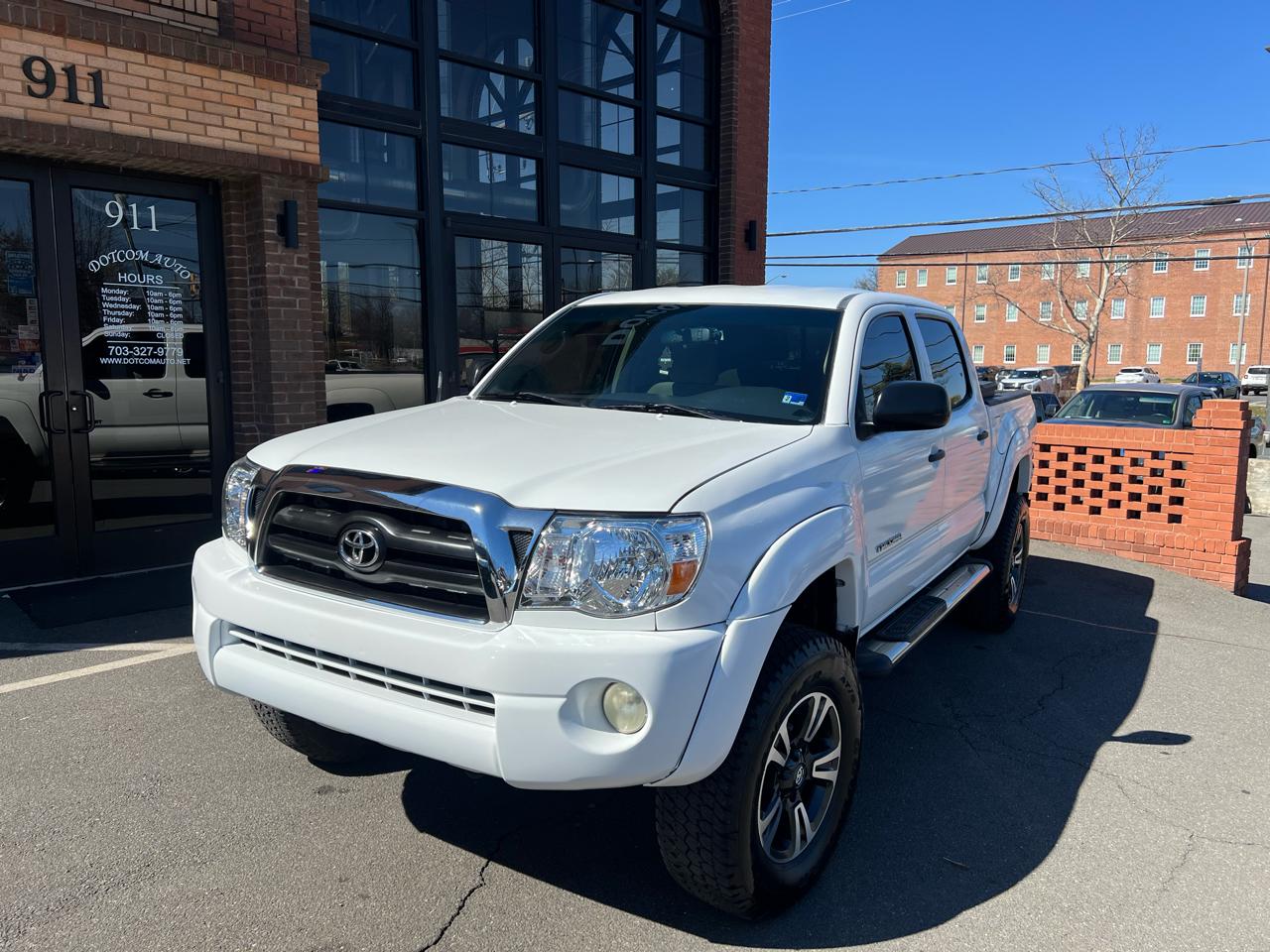 Toyota Tacoma PreRunner Double Cab V6 Auto 2WD 2006
