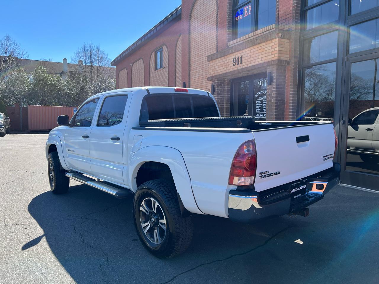 Toyota Tacoma PreRunner Double Cab V6 Auto 2WD 2006