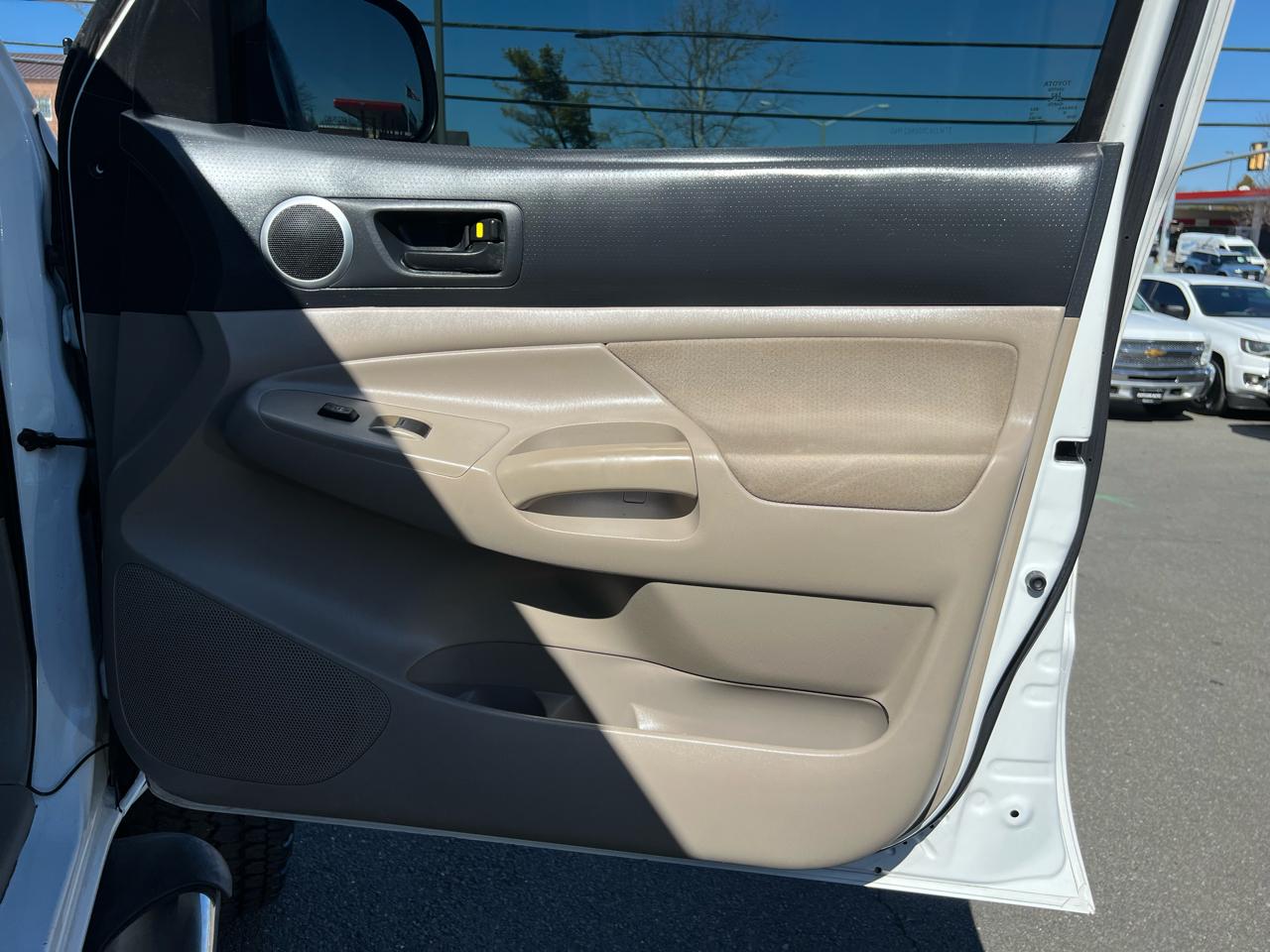 Toyota Tacoma PreRunner Double Cab V6 Auto 2WD 2006