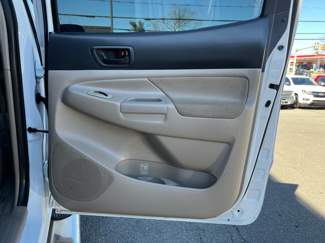 Toyota Tacoma PreRunner Double Cab V6 Auto 2WD 2006