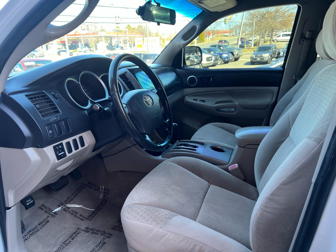 Toyota Tacoma PreRunner Double Cab V6 Auto 2WD 2006