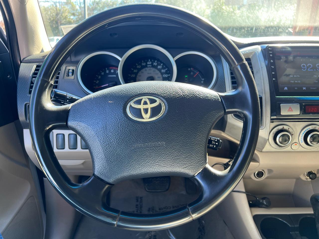 Toyota Tacoma PreRunner Double Cab V6 Auto 2WD 2006