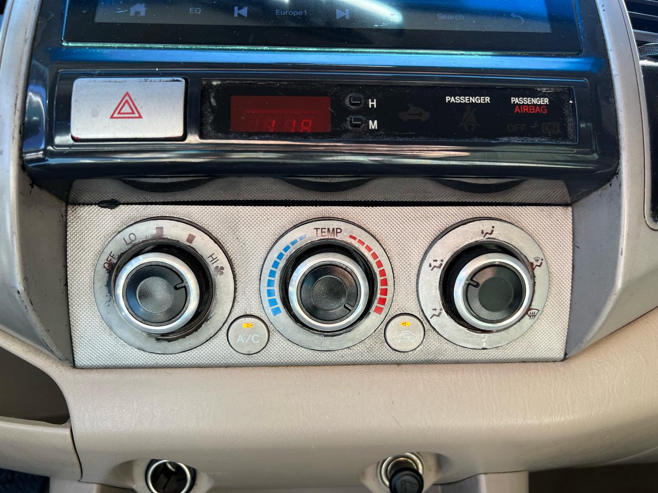 Toyota Tacoma PreRunner Double Cab V6 Auto 2WD 2006