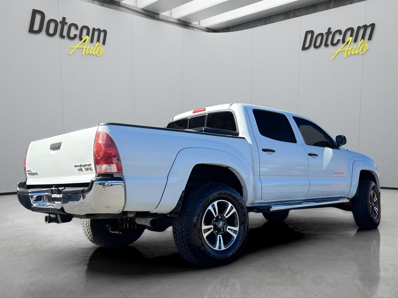 Toyota Tacoma PreRunner Double Cab V6 Auto 2WD 2006