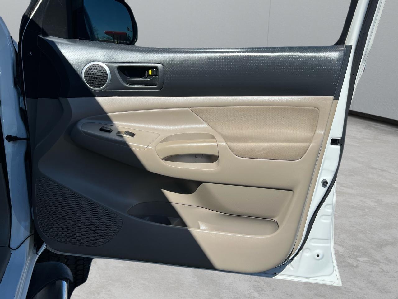 Toyota Tacoma PreRunner Double Cab V6 Auto 2WD 2006