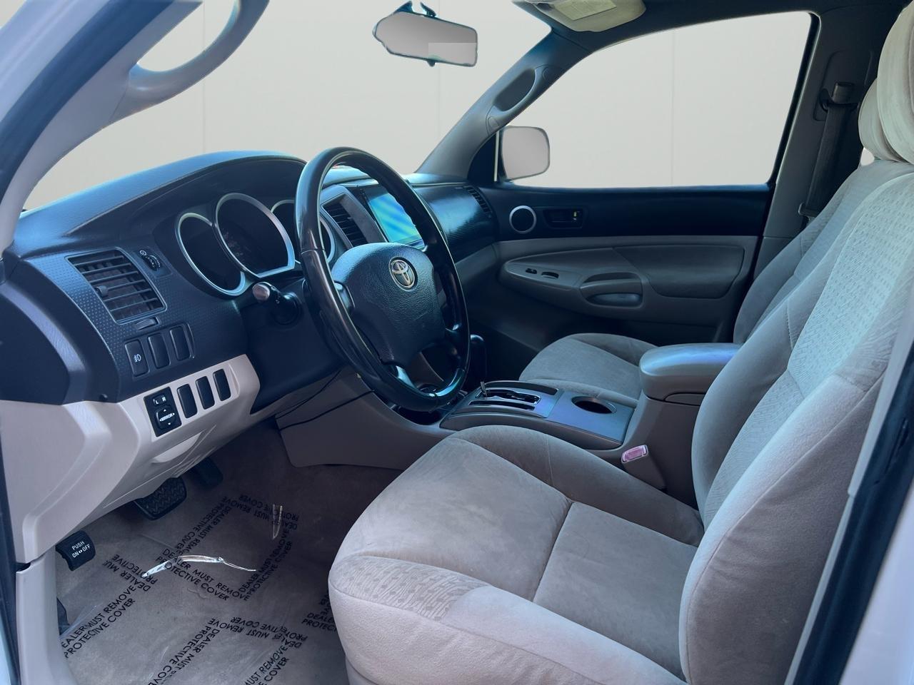 Toyota Tacoma PreRunner Double Cab V6 Auto 2WD 2006