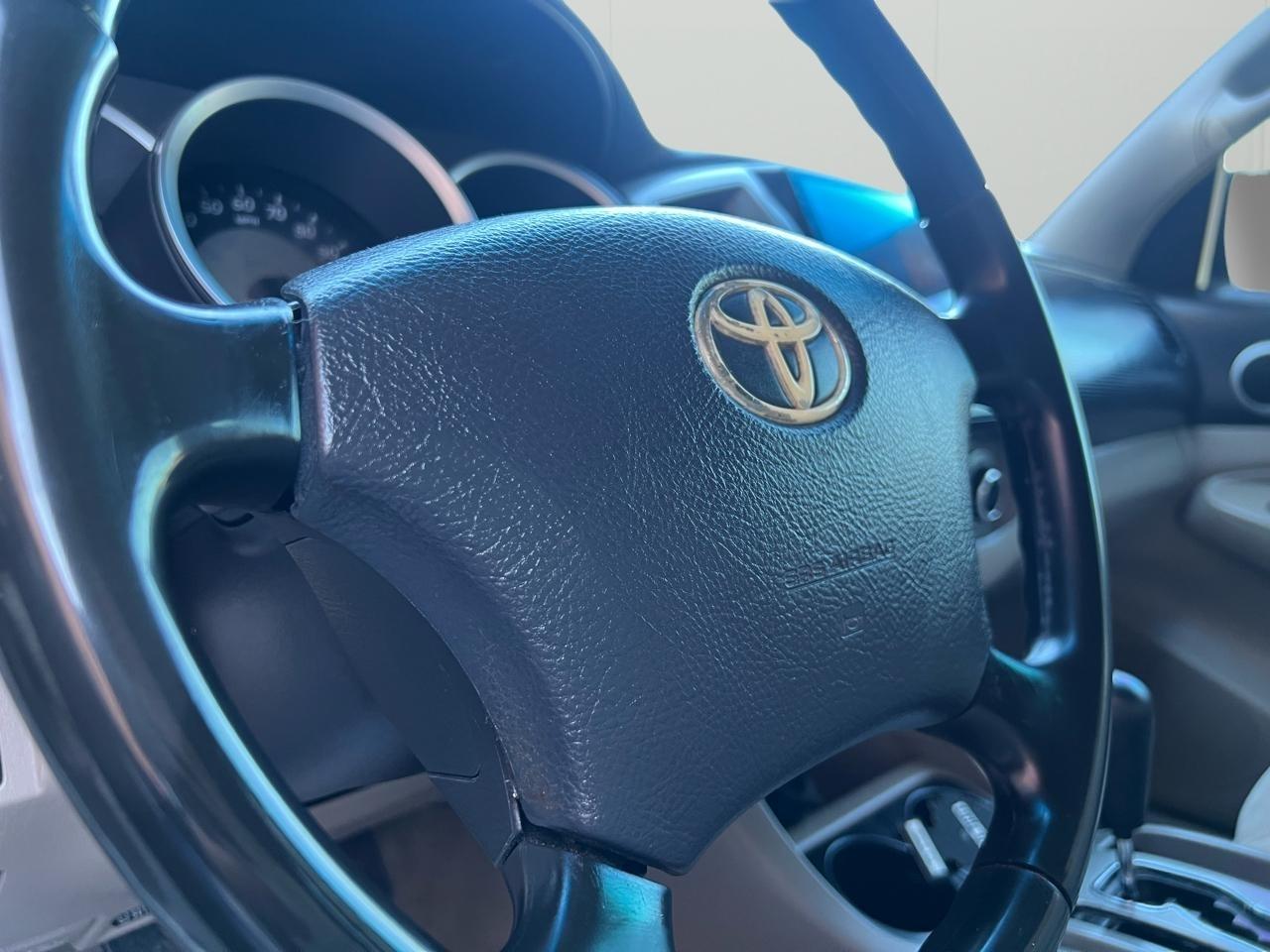 Toyota Tacoma PreRunner Double Cab V6 Auto 2WD 2006