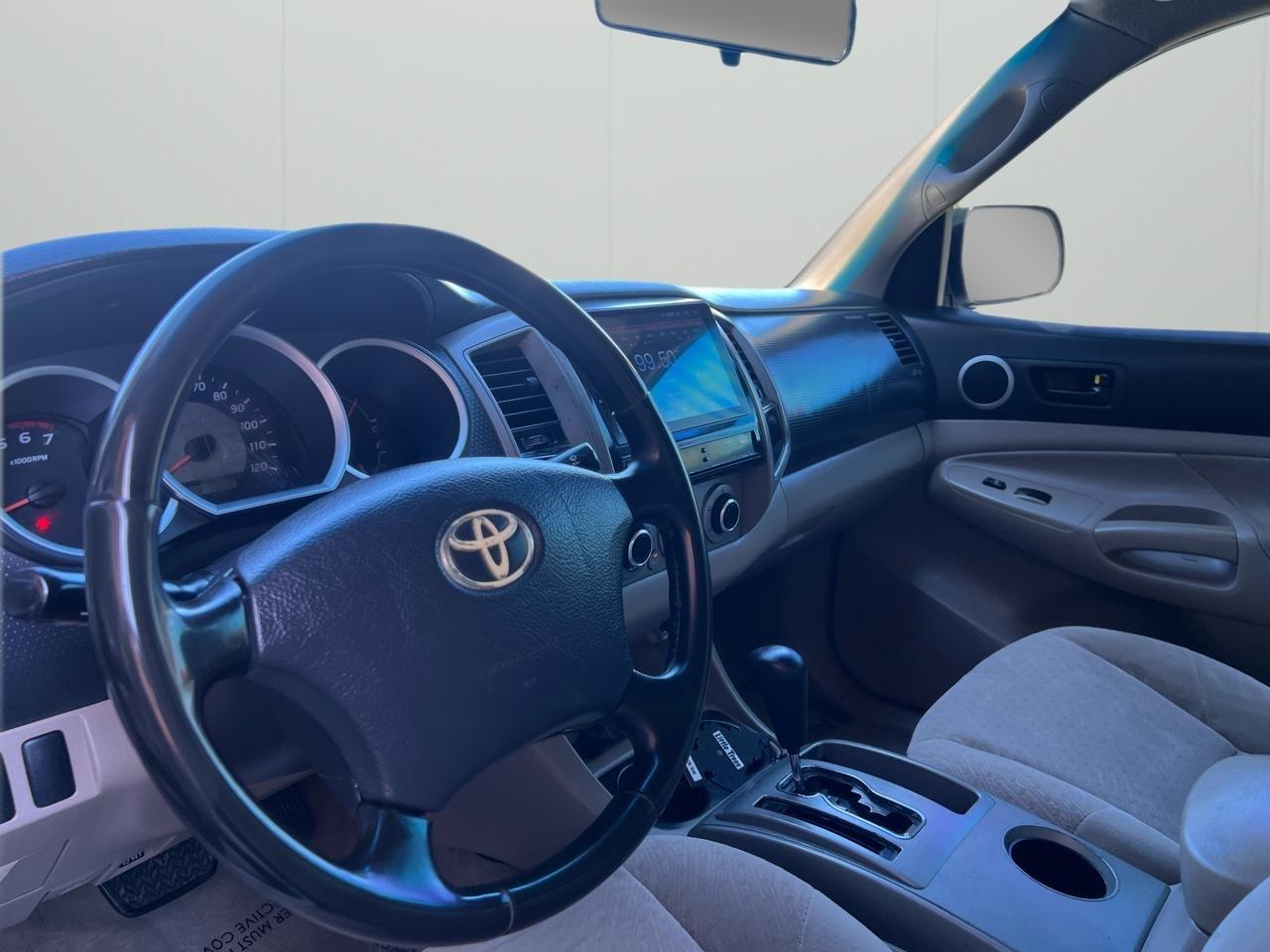 Toyota Tacoma PreRunner Double Cab V6 Auto 2WD 2006