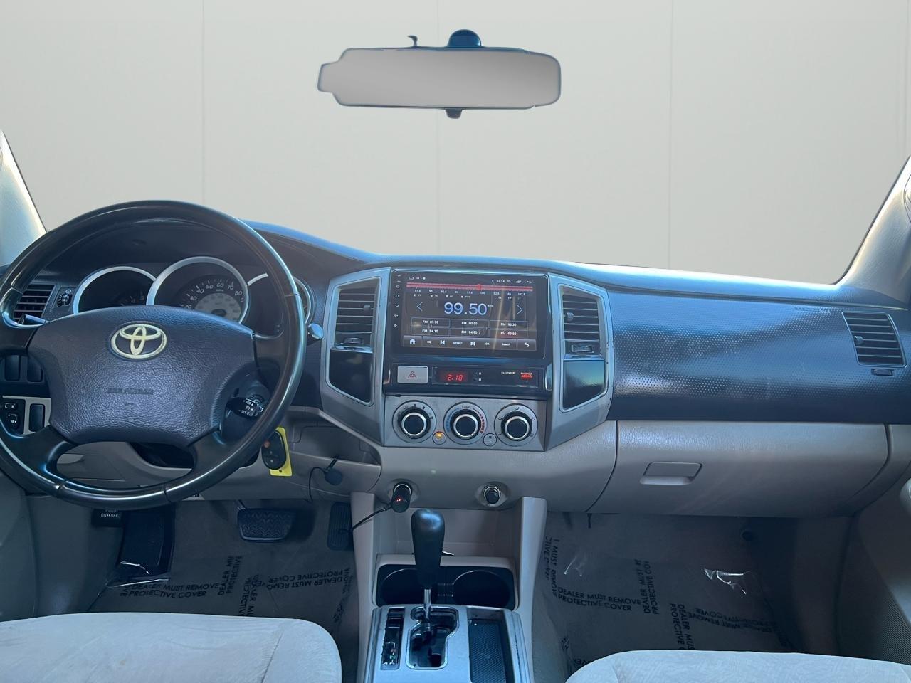 Toyota Tacoma PreRunner Double Cab V6 Auto 2WD 2006