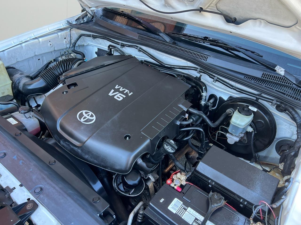 Toyota Tacoma PreRunner Double Cab V6 Auto 2WD 2006