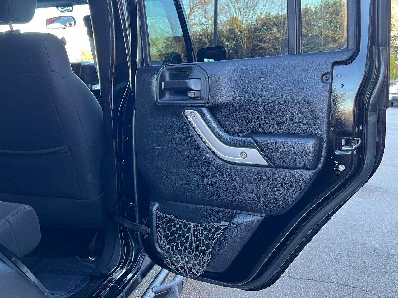 Jeep Wrangler Unlimited Rubicon 4WD 2011