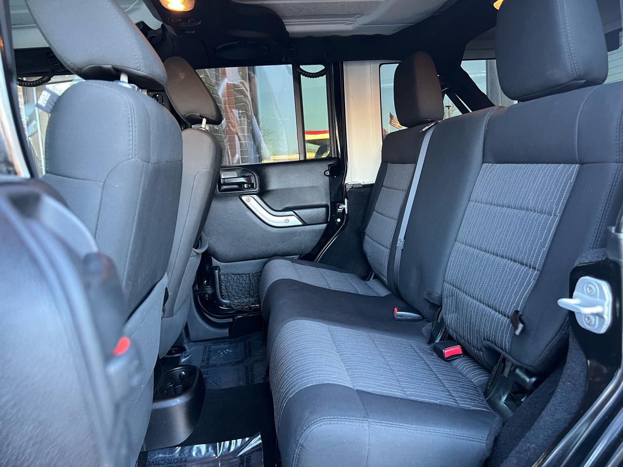 Jeep Wrangler Unlimited Rubicon 4WD 2011