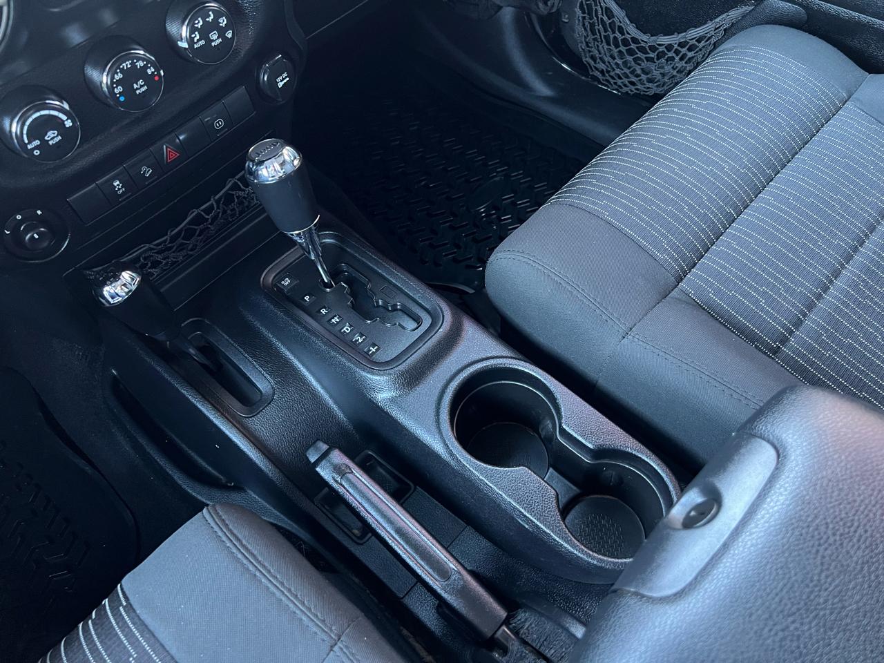 Jeep Wrangler Unlimited Rubicon 4WD 2011