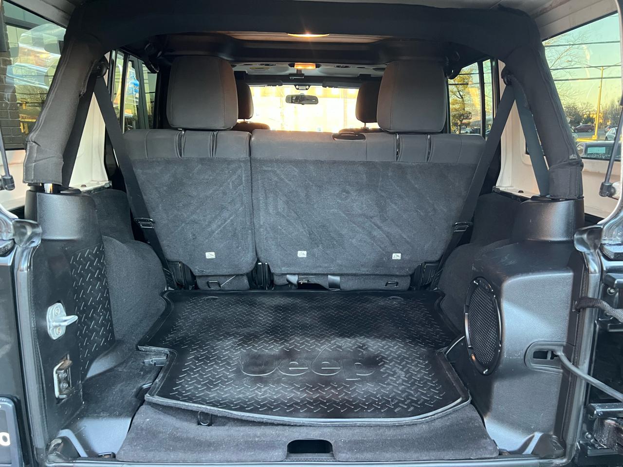 Jeep Wrangler Unlimited Rubicon 4WD 2011