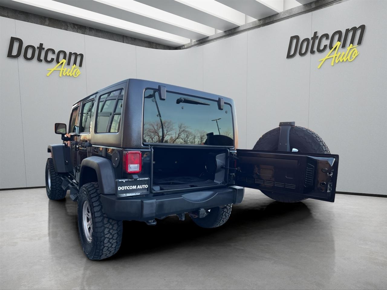 Jeep Wrangler Unlimited Rubicon 4WD 2011