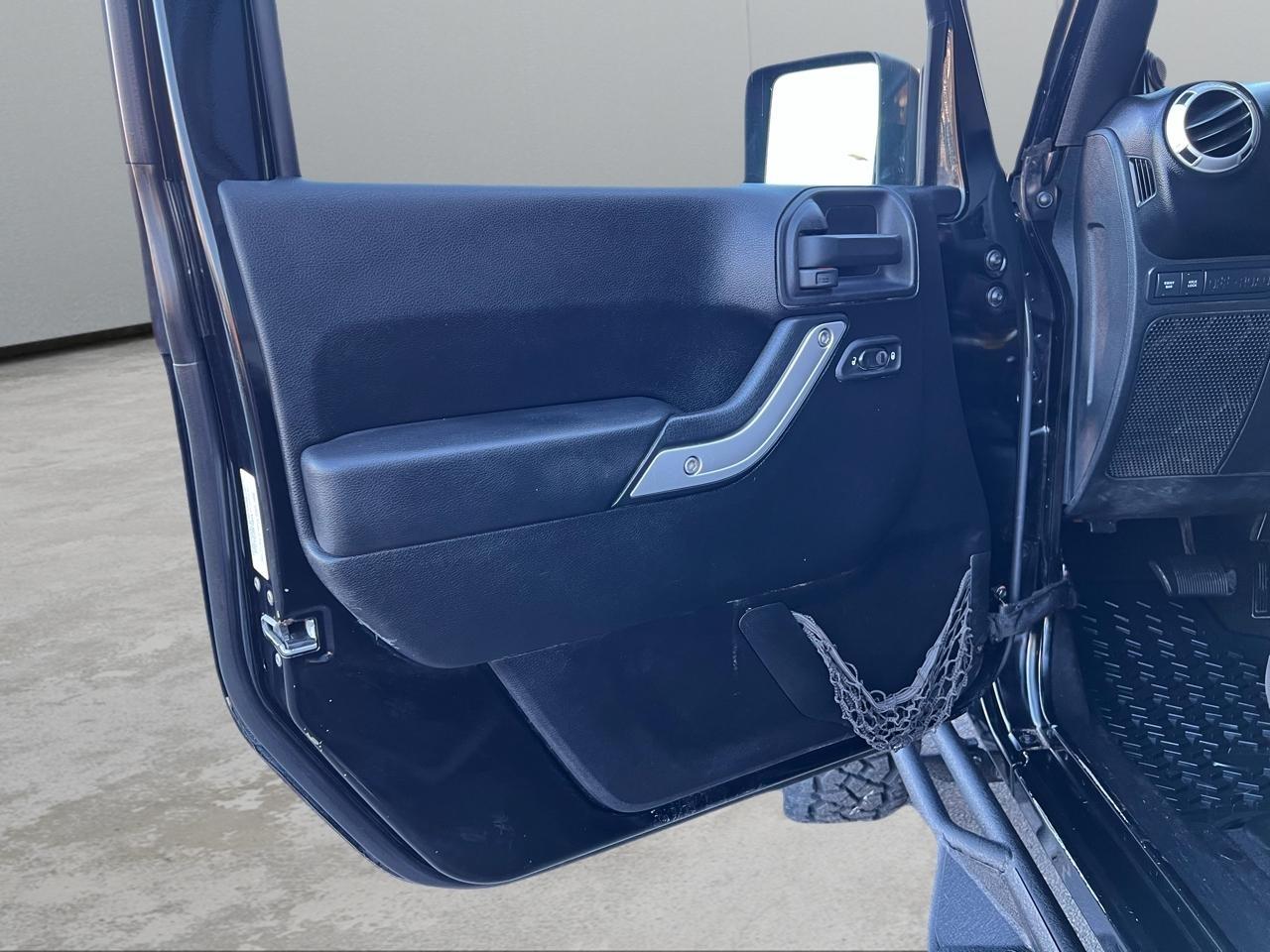 Jeep Wrangler Unlimited Rubicon 4WD 2011