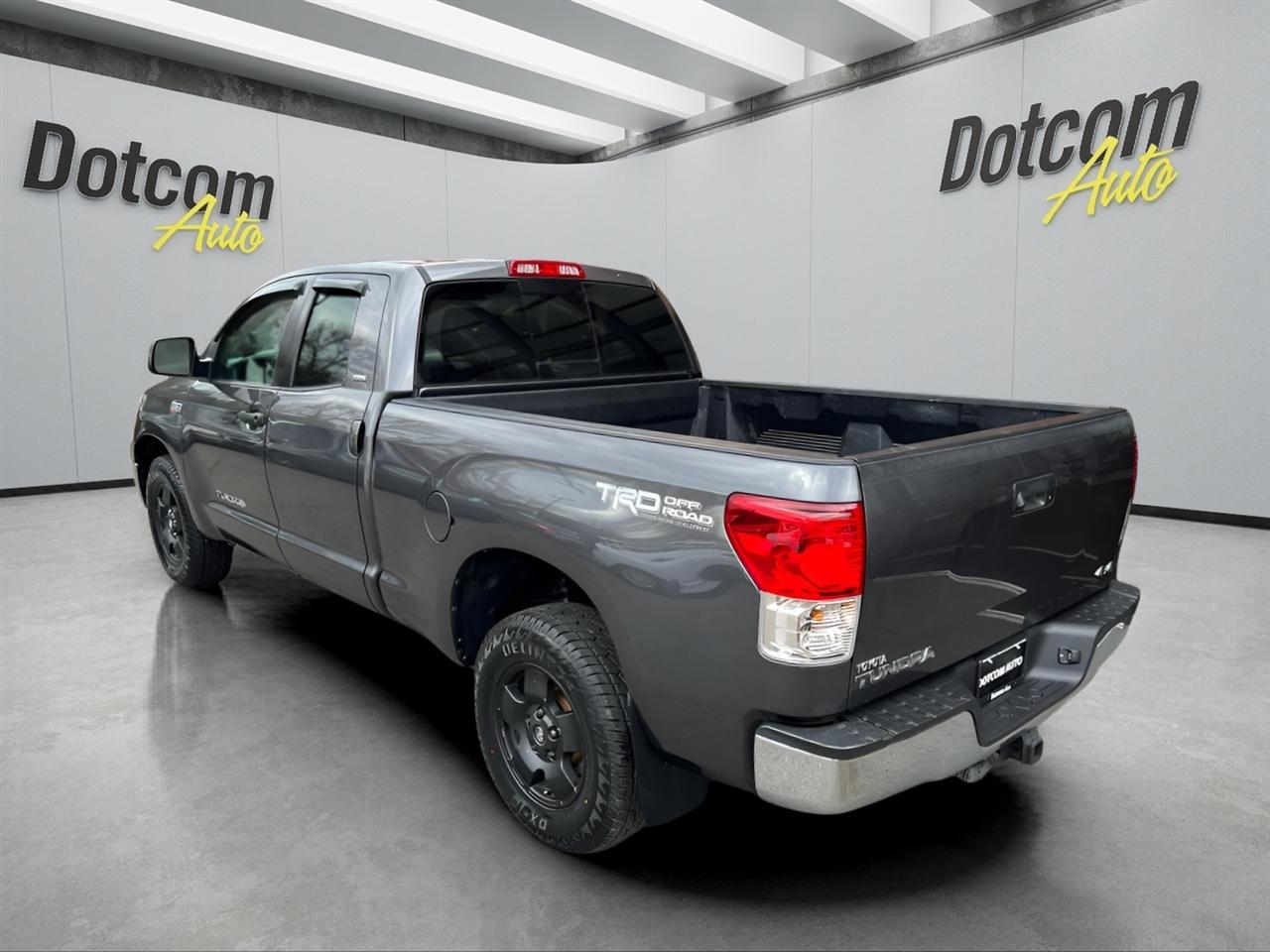 Toyota Tundra Tundra-Grade 5.7L Double Cab 4WD 2013