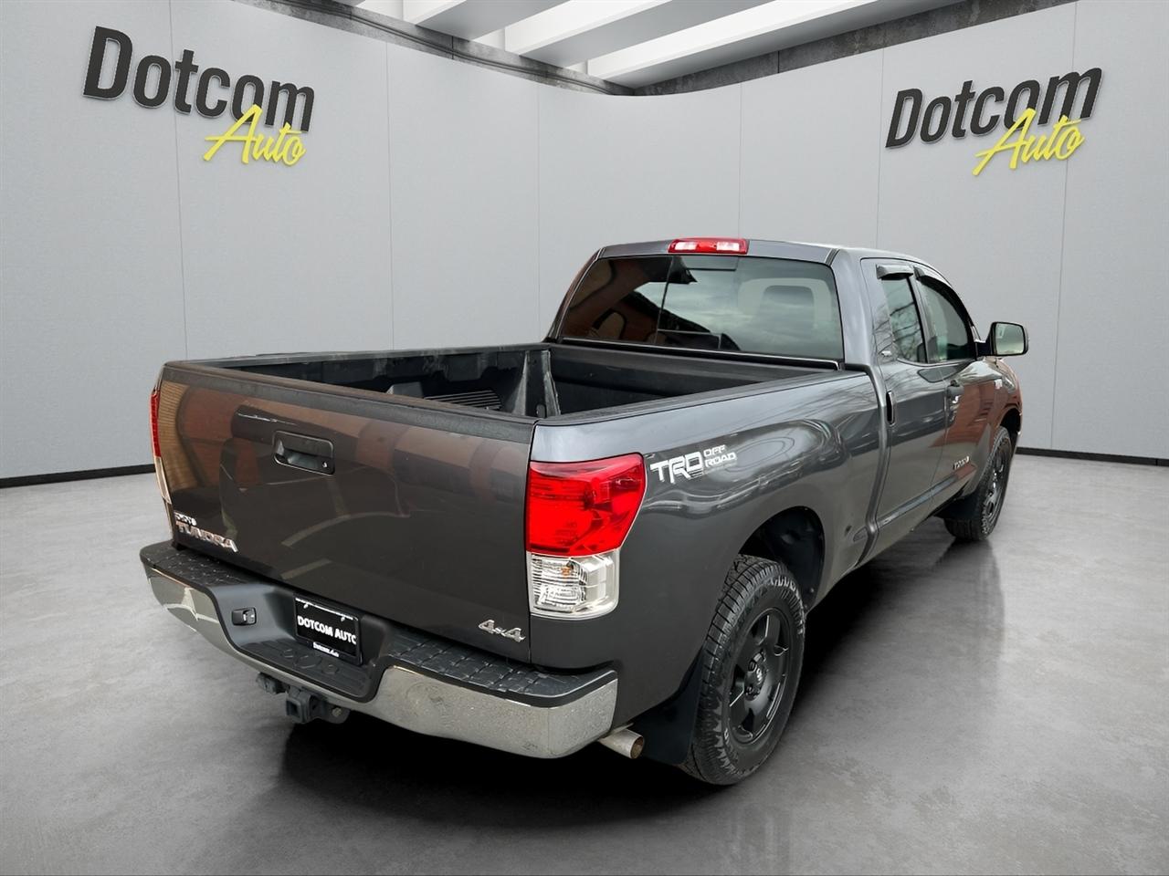 Toyota Tundra Tundra-Grade 5.7L Double Cab 4WD 2013