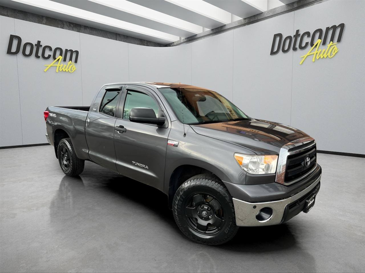 Toyota Tundra Tundra-Grade 5.7L Double Cab 4WD 2013