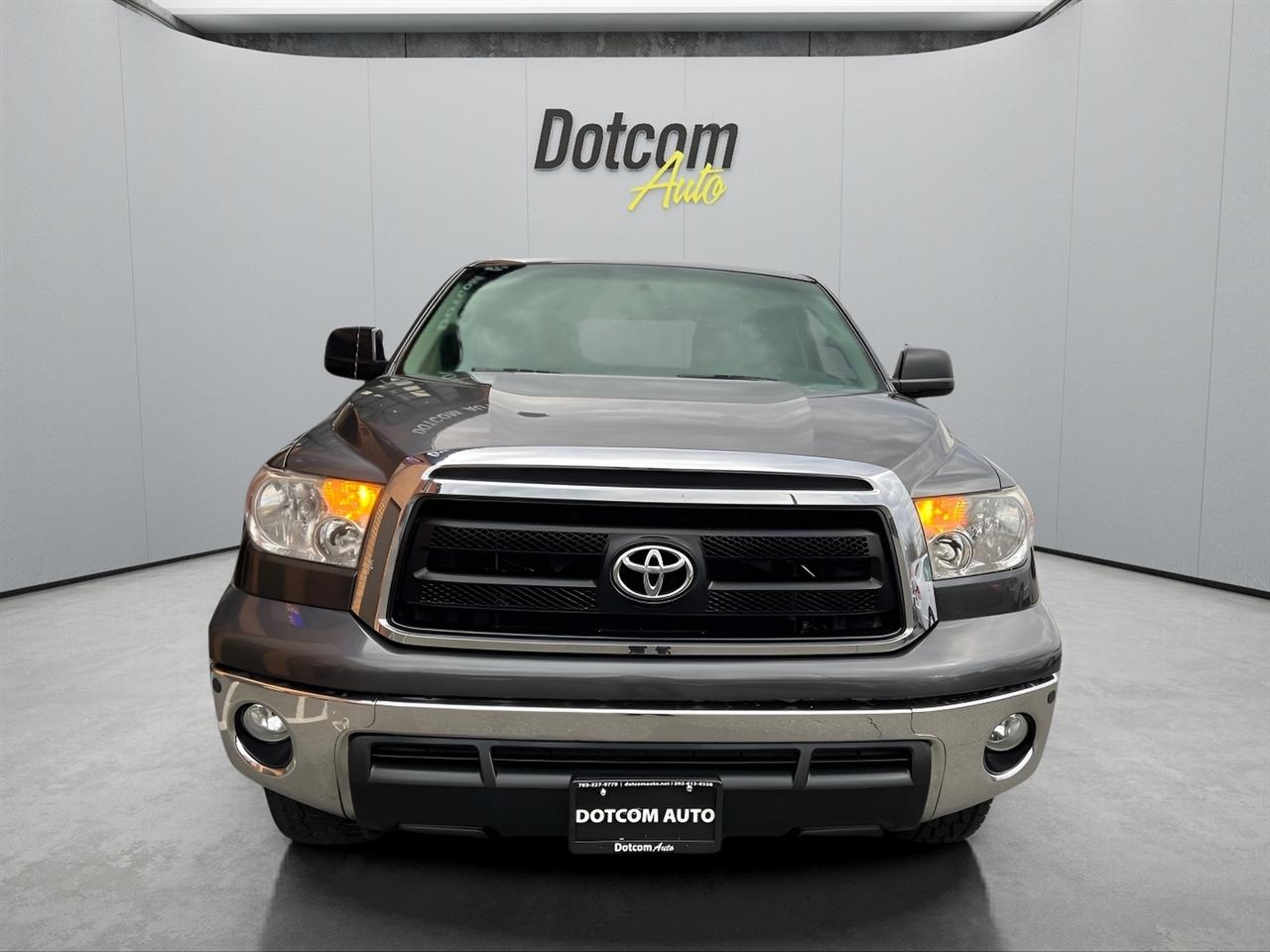 Toyota Tundra Tundra-Grade 5.7L Double Cab 4WD 2013