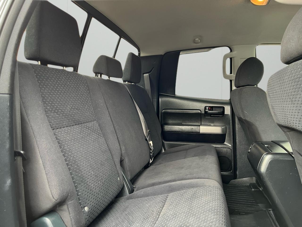 Toyota Tundra Tundra-Grade 5.7L Double Cab 4WD 2013