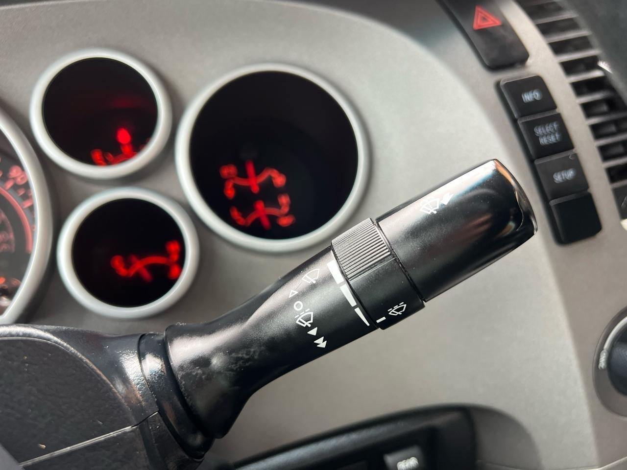 Toyota Tundra Tundra-Grade 5.7L Double Cab 4WD 2013