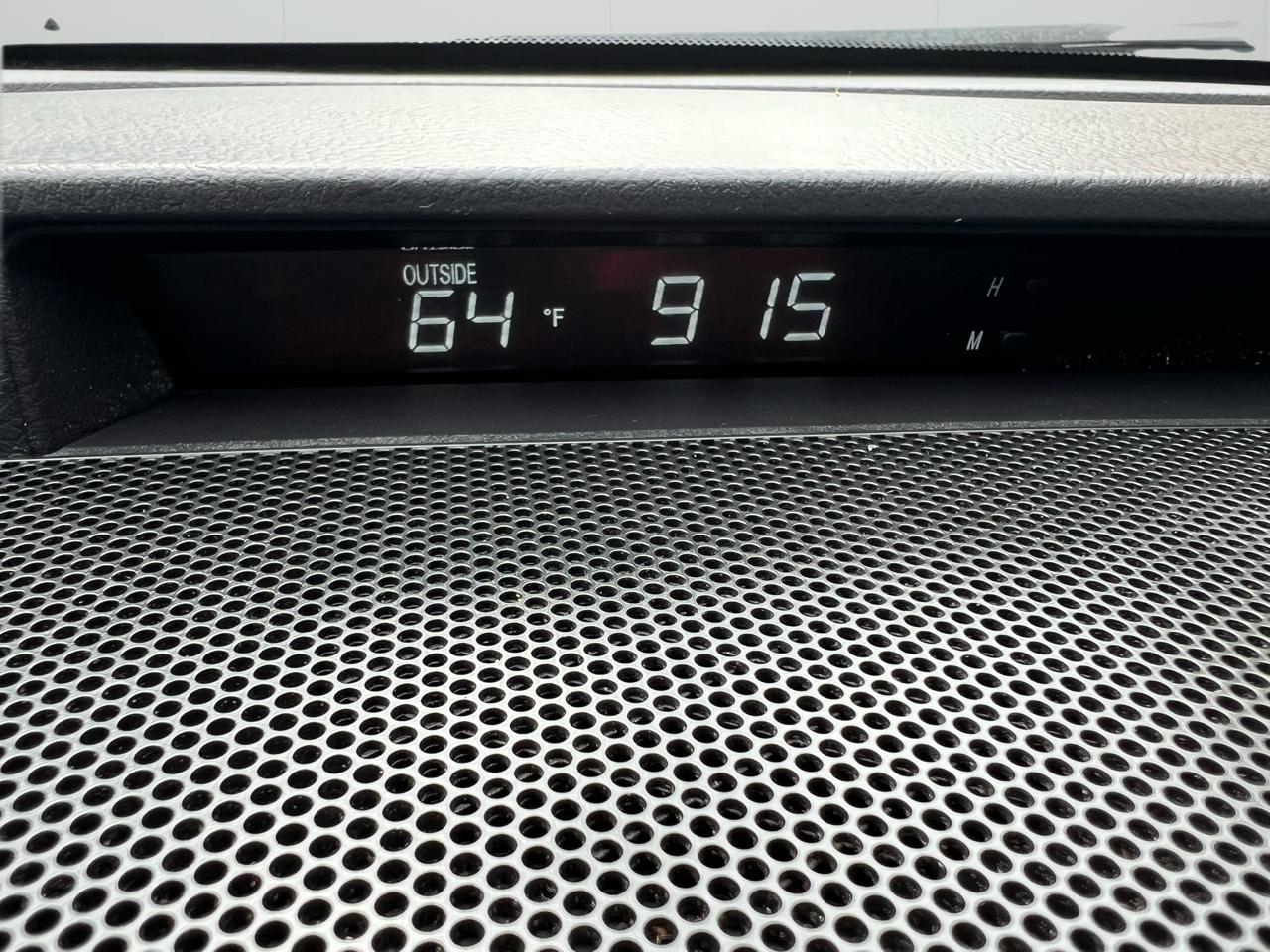 Toyota Tundra Tundra-Grade 5.7L Double Cab 4WD 2013