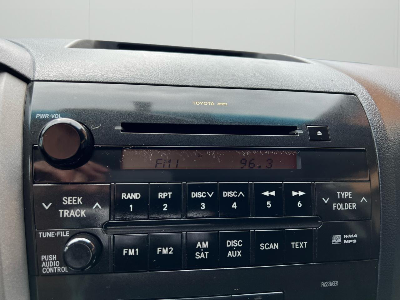 Toyota Tundra Tundra-Grade 5.7L Double Cab 4WD 2013