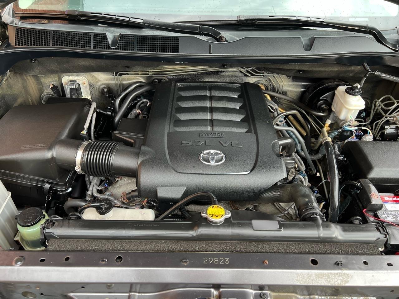 Toyota Tundra Tundra-Grade 5.7L Double Cab 4WD 2013