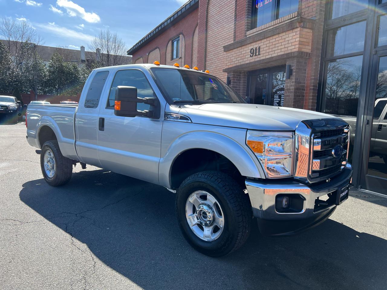 Ford F-250 SD XLT SuperCab 4WD 2015