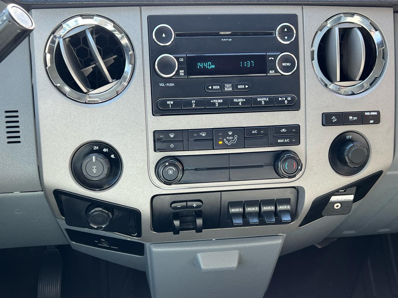 Ford F-250 SD XLT SuperCab 4WD 2015