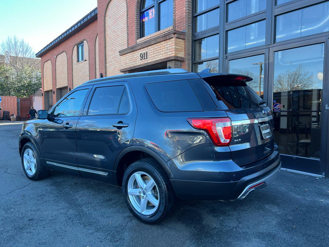 Ford Explorer XLT 4WD 2017