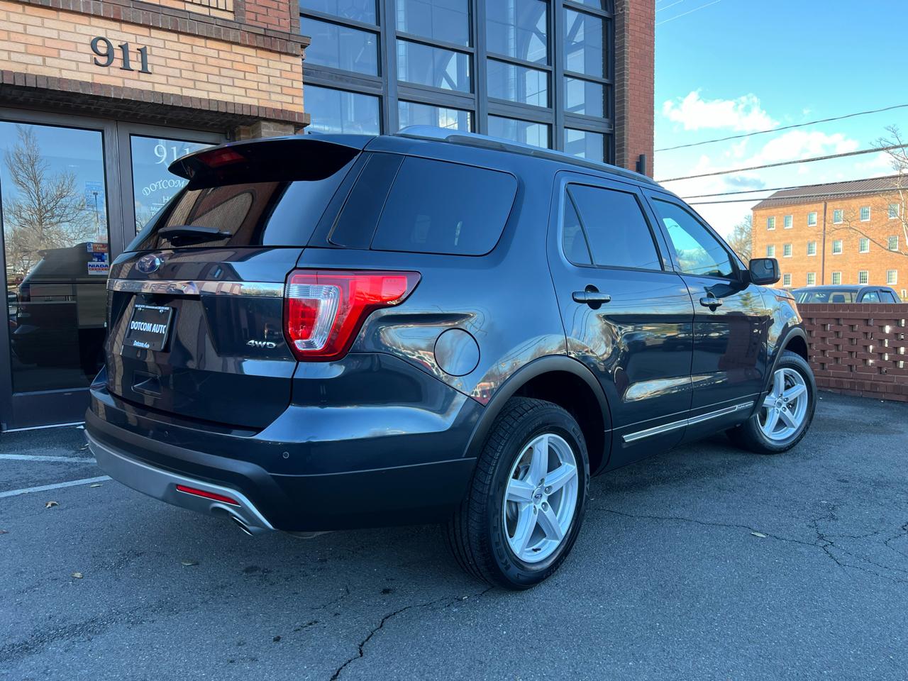 Ford Explorer XLT 4WD 2017