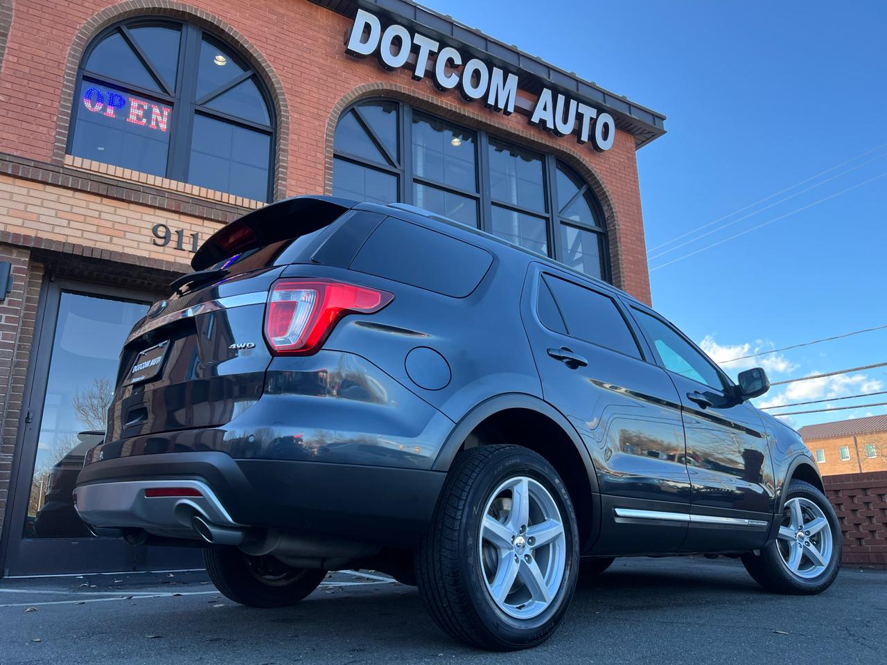 Ford Explorer XLT 4WD 2017