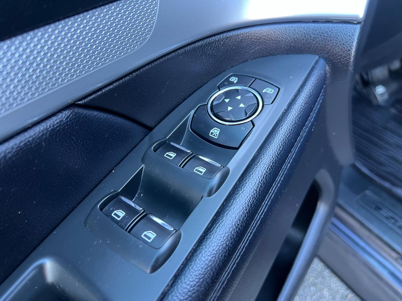 Ford Explorer XLT 4WD 2017