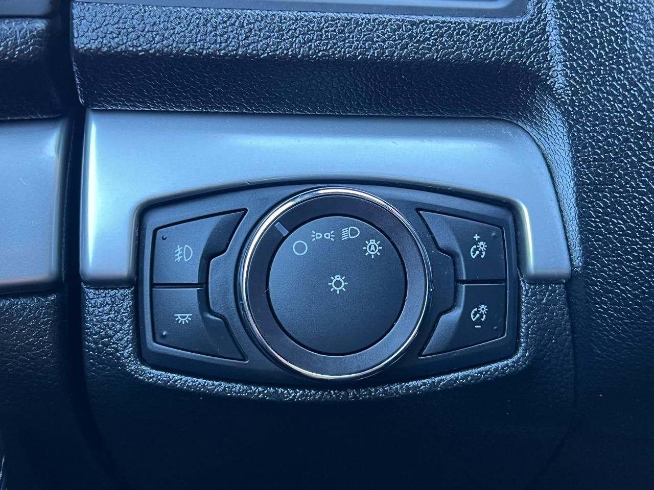 Ford Explorer XLT 4WD 2017