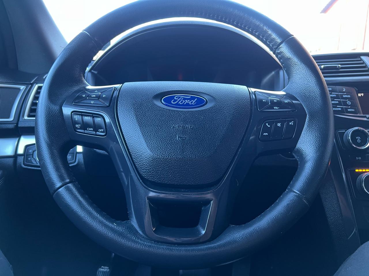 Ford Explorer XLT 4WD 2017