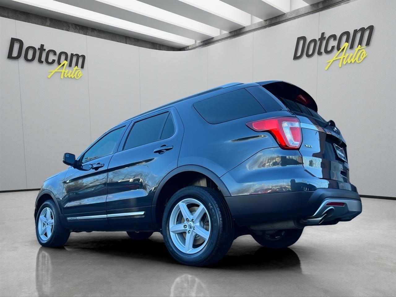 Ford Explorer XLT 4WD 2017