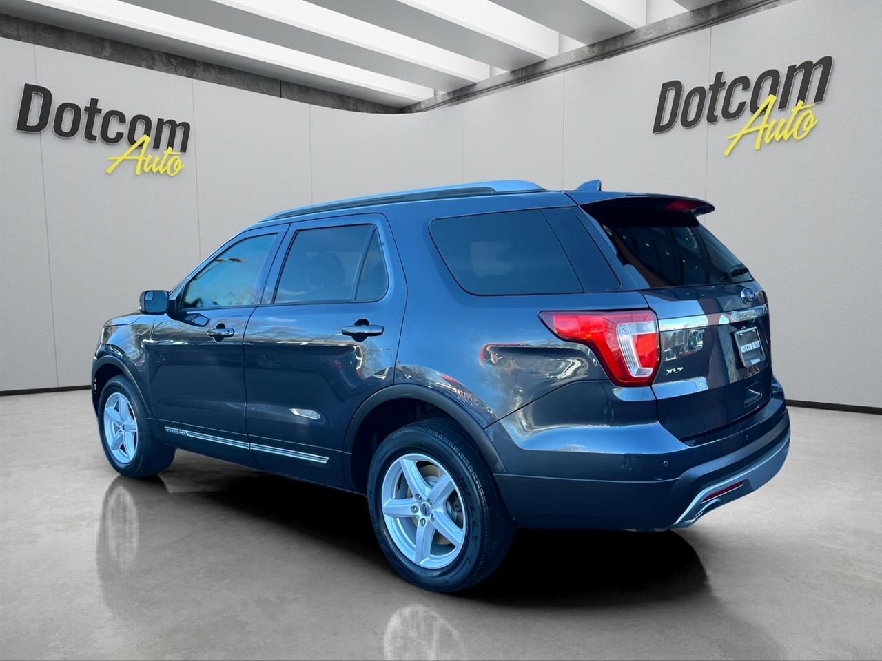 Ford Explorer XLT 4WD 2017