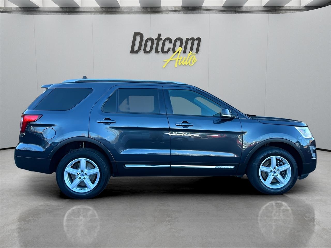 Ford Explorer XLT 4WD 2017