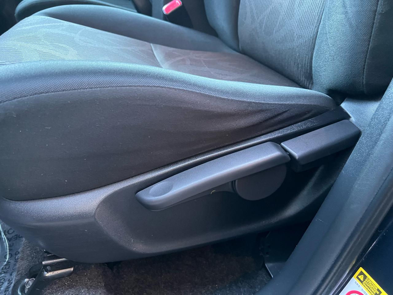 Scion xB 5-Door Wagon 5-Spd MT 2014