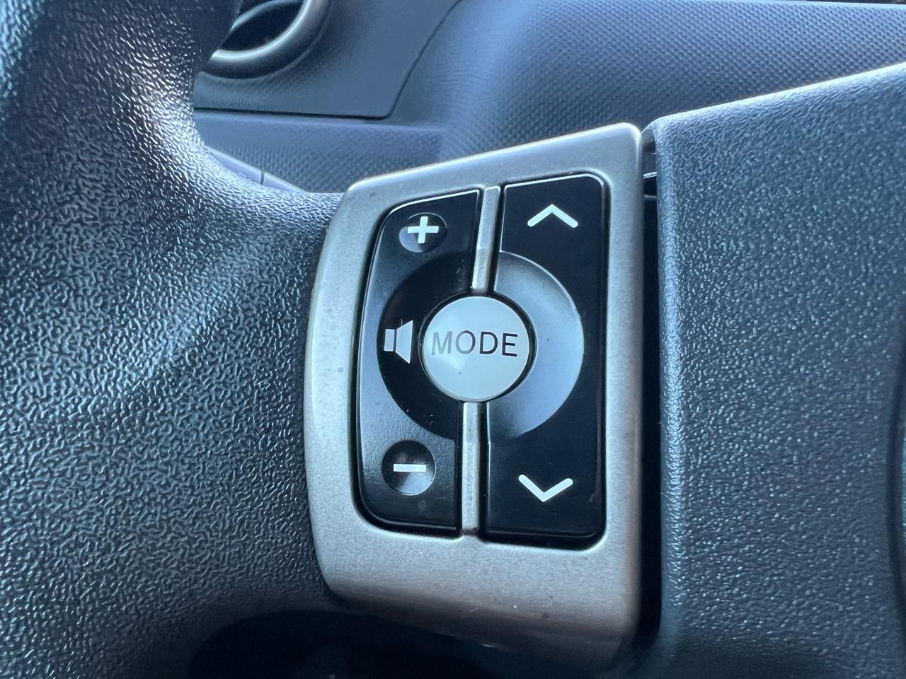 Scion xB 5-Door Wagon 5-Spd MT 2014