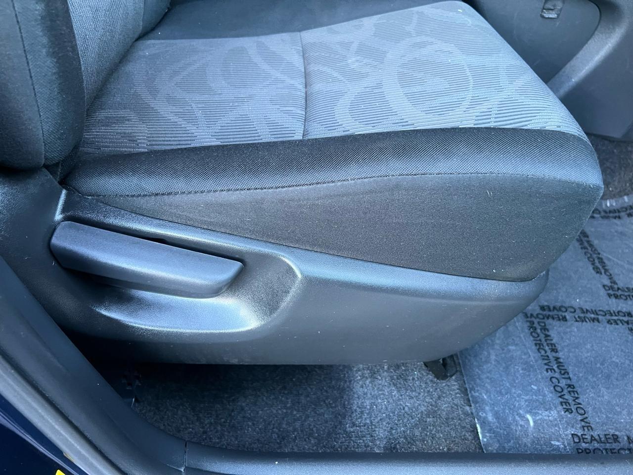 Scion xB 5-Door Wagon 5-Spd MT 2014